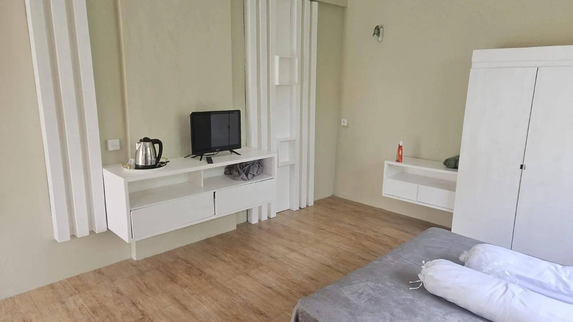 Two Brothers Guesthouse Legian  Indonesia