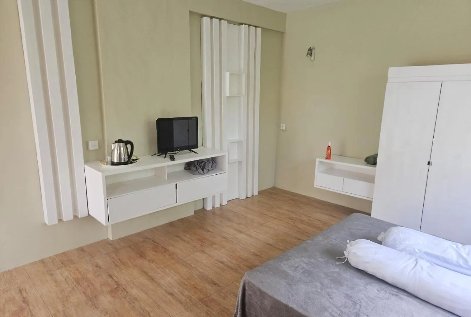 Two Brothers Guesthouse Legian  Hostel Legian (Bali)