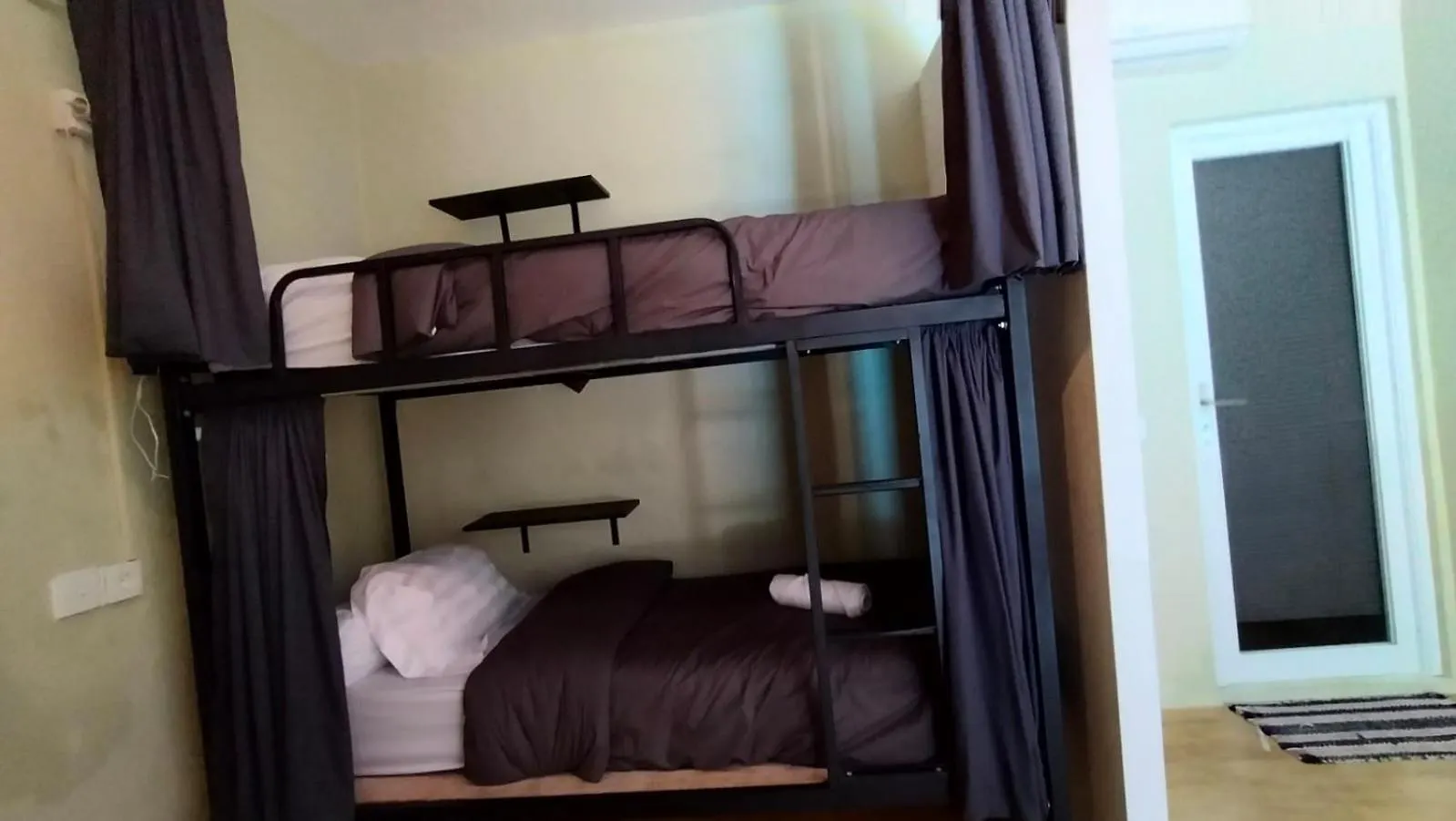 Two Brothers Guesthouse Legian  0*, Legian (Bali)